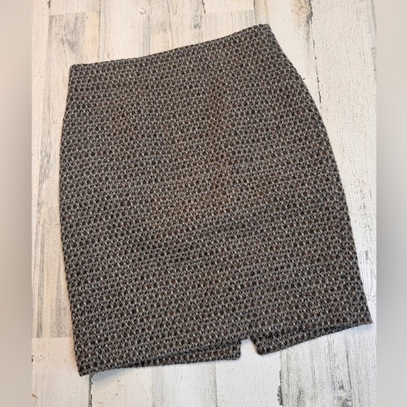 J. Crew The Pencil Skirt Tweed Boucle Lined Size 8 - Picture 1 of 10